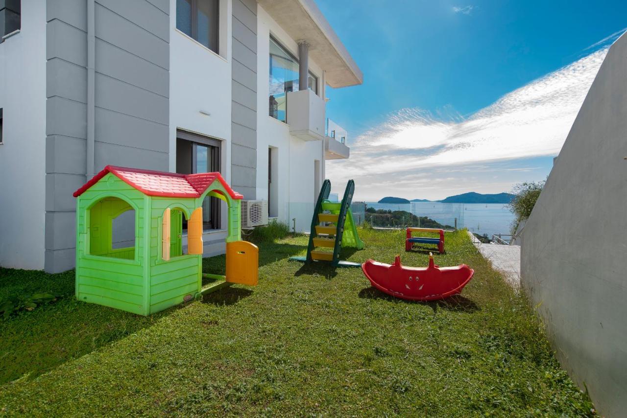 Villa Evian Palaiontsiflikion Bagian luar foto